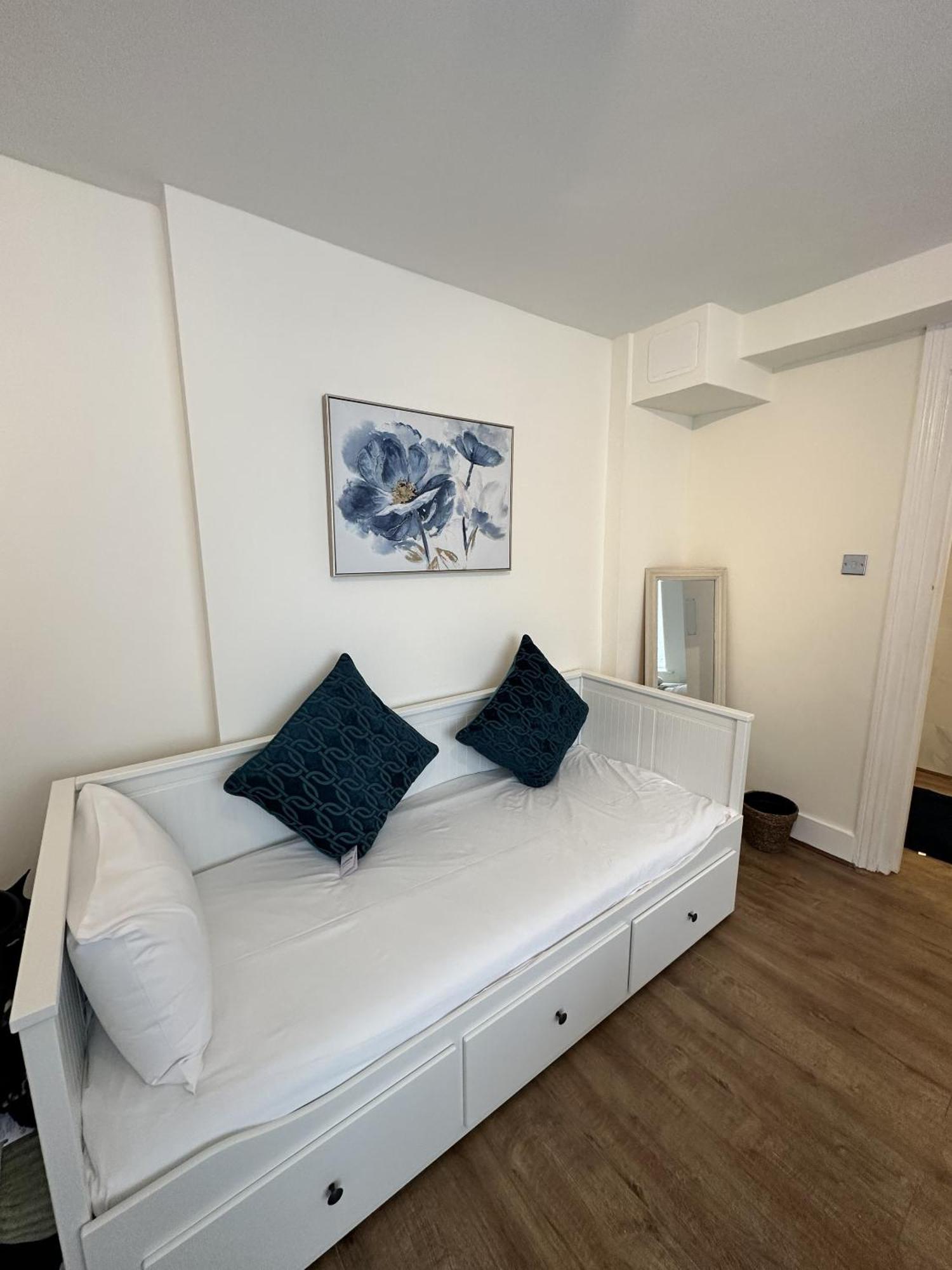 The Chapter- Knightsbridge Suites Лондон Екстер'єр фото