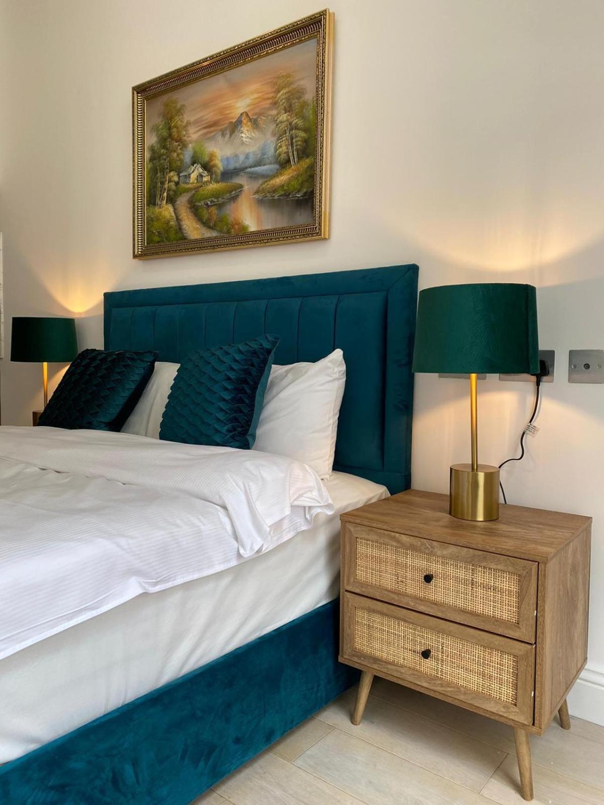 The Chapter- Knightsbridge Suites Лондон Екстер'єр фото