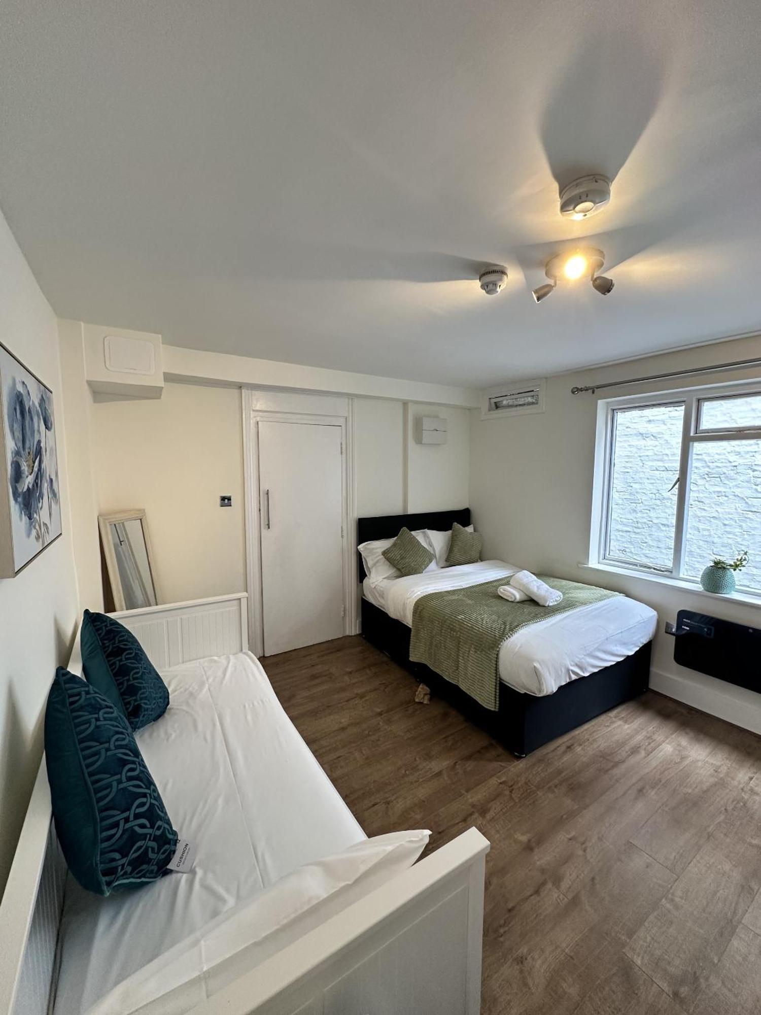 The Chapter- Knightsbridge Suites Лондон Екстер'єр фото